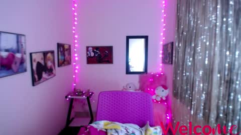 Leandra online show from 10, 2, 2025