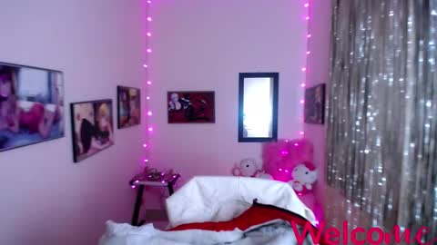 Leandra online show from 14, 2, 2025