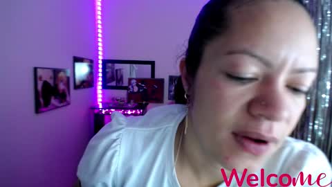 Leandra online show from 8, 3, 2025