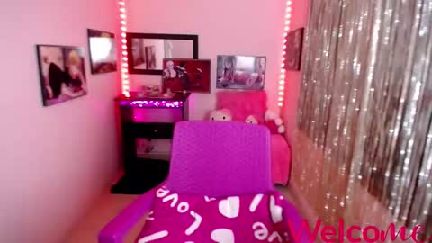 Leandra online show from 12, 3, 2025