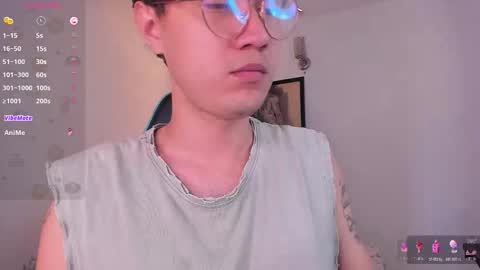 Snapshot of leaneseb chatting on 20, 11, 2025 leaneseb online show from 20, 11, 2025