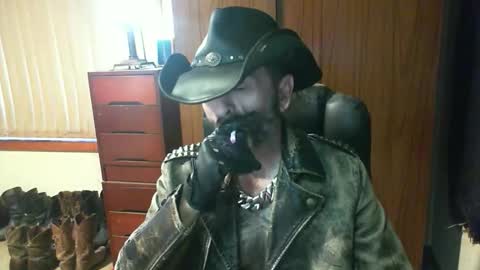 leathergreaser online show from 14, 5, 2026