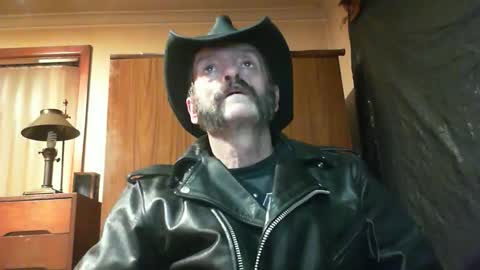 Snapshot of leathergreaser chatting on 2, 6, 2026 leathergreaser online show from 2, 6, 2026