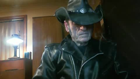Snapshot of leathergreaser chatting on 11, 7, 2026 leathergreaser online show from 11, 7, 2026