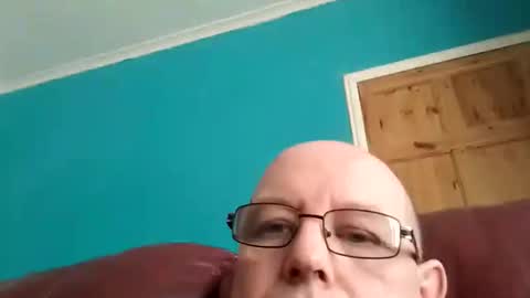 Snapshot of leatherpants68 chatting on 23, 9, 2025 leatherpants68 online show from 23, 9, 2025