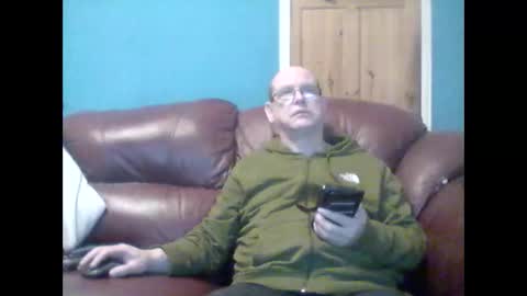 Snapshot of leatherpants68 chatting on 13, 10, 2025 leatherpants68 online show from 13, 10, 2025
