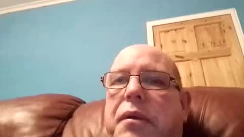 leatherpants68 online show from 8, 1, 2026