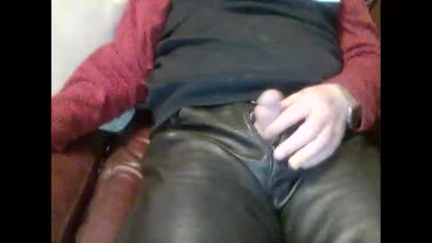 leatherpants68 online show from 20, 3, 2026