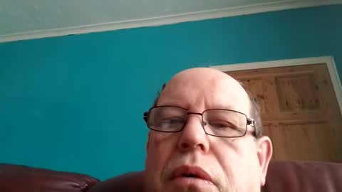 leatherpants68 online show from 25, 3, 2026