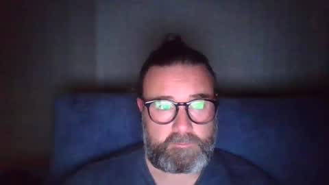 Snapshot of lecheare28 chatting on 1, 3, 2025 lecheare28 online show from 1, 3, 2025