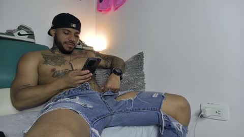 Snapshot of leenar_key chatting on 21, 1, 2025 leenar_key online show from 21, 1, 2025