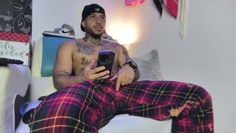 Snapshot of leenar_key chatting on 19, 2, 2025 leenar_key online show from 19, 2, 2025