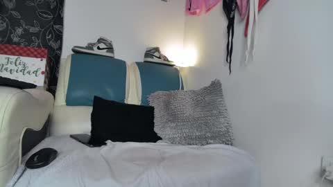 Snapshot of leenar_key chatting on 1, 3, 2025 leenar_key online show from 1, 3, 2025