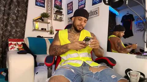 Snapshot of leenar_key chatting on 27, 10, 2025 leenar_key online show from 27, 10, 2025