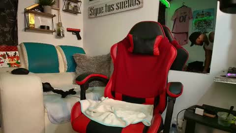 Snapshot of leenar_key chatting on 21, 11, 2025 leenar_key online show from 21, 11, 2025