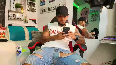 Snapshot of leenar_key chatting on 24, 11, 2025 leenar_key online show from 24, 11, 2025