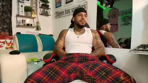 Snapshot of leenar_key chatting on 29, 11, 2025 leenar_key online show from 29, 11, 2025