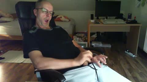 Dave online show from 9, 12, 2024