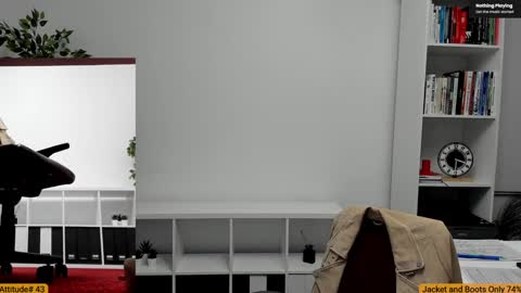 Elle  online show from 1, 10, 2025