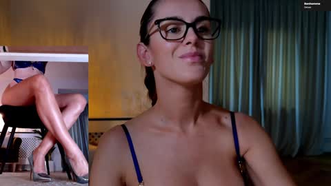 Elle  online show from 19, 10, 2025