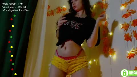 Snapshot of leia_bell chatting on 18, 10, 2025 hey Im Leia and I love rock online show from 18, 10, 2025