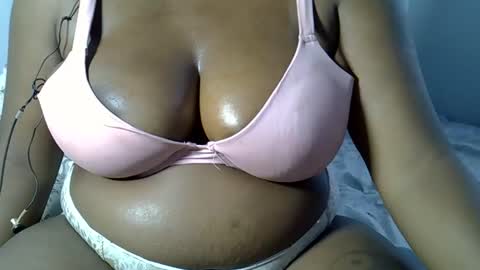 Snapshot of leia_wells90 chatting on 9, 11, 2025 leia_wells90 online show from 9, 11, 2025