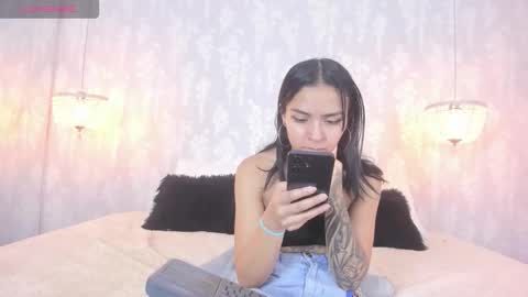 LEIGH ANGELS online show from 12, 11, 2025