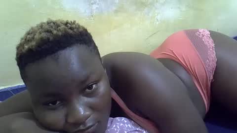 leilah_cute19 online show from 10, 3, 2026