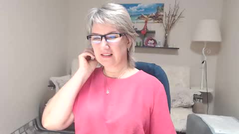 Leila Kinky online show from 16, 11, 2025