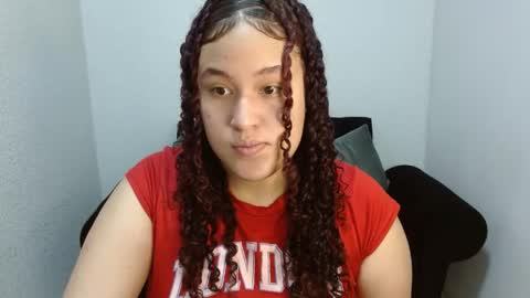 Snapshot of leilaparkersex69 chatting on 2, 3, 2026 leilaparkersex69 online show from 2, 3, 2026