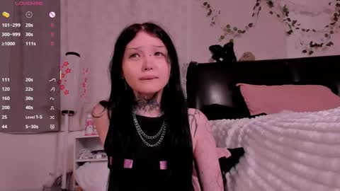 Snapshot of lein_bone chatting on 9, 10, 2025 Lein online show from 9, 10, 2025