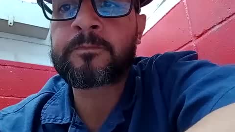 Snapshot of lelefiel chatting on 7, 1, 2025 Pequeno Urso online show from 7, 1, 2025