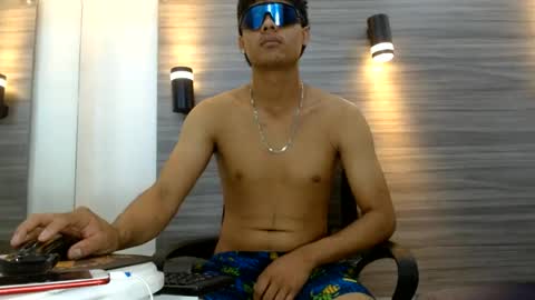 Snapshot of lelehott01 chatting on 19, 6, 2026 lelehott01 online show from 19, 6, 2026
