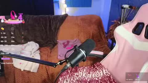 Snapshot of lemonadetarts chatting on 25, 11, 2025 Junie 3 online show from 25, 11, 2025