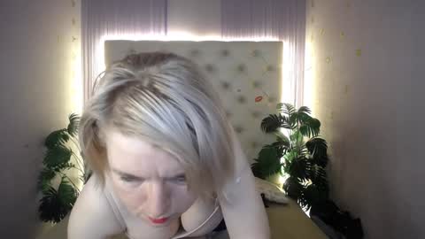 Lena online show from 12, 1, 2025