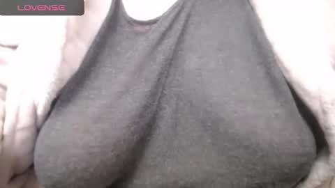 Snapshot of lenagolden chatting on 8, 12, 2024 lenagolden online show from 8, 12, 2024