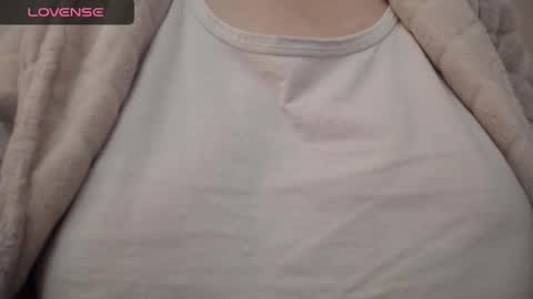 Snapshot of lenagolden chatting on 21, 2, 2025 lenagolden online show from 21, 2, 2025