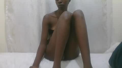 Snapshot of lenah6 chatting on 5, 11, 2025 lenah6 online show from 5, 11, 2025