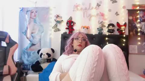 Snapshot of lenaleenyan chatting on 15, 1, 2025 lenaleenyan online show from 15, 1, 2025