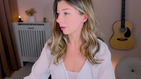 Snapshot of lenamuti chatting on 31, 3, 2026 Lena online show from 31, 3, 2026