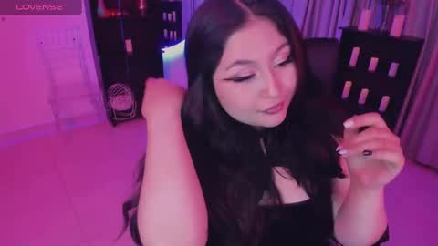 Lenna Kang online show from 5, 1, 2025