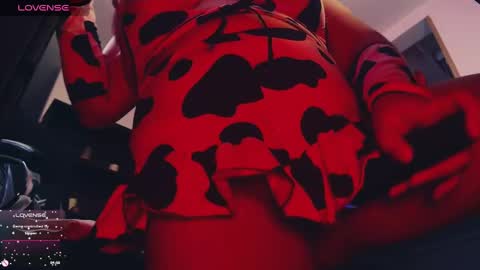 Lenna Kang online show from 19, 9, 2025