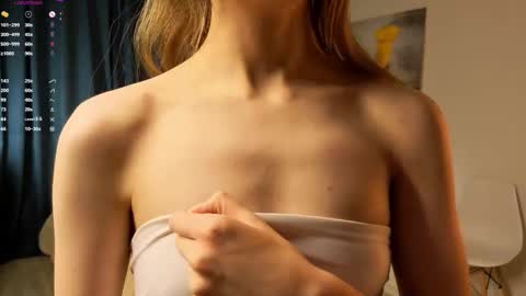 Snapshot of lenexo chatting on 27, 11, 2025 Earlene online show from 27, 11, 2025