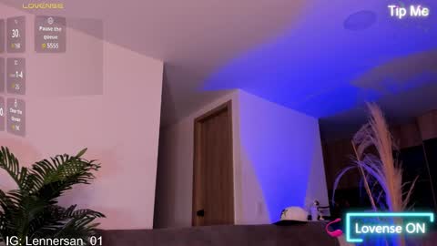 Lenner INDEPENDENT MODEL online show from 7, 3, 2025