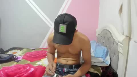 lenuam_and_tiffany online show from 6, 2, 2025