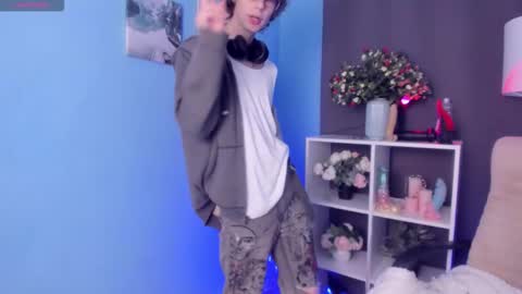 Snapshot of leo_bensyten chatting on 24, 10, 2025 Leo online show from 24, 10, 2025