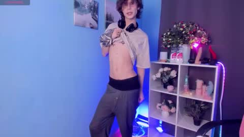 Snapshot of leo_bensyten chatting on 29, 10, 2025 Leo online show from 29, 10, 2025