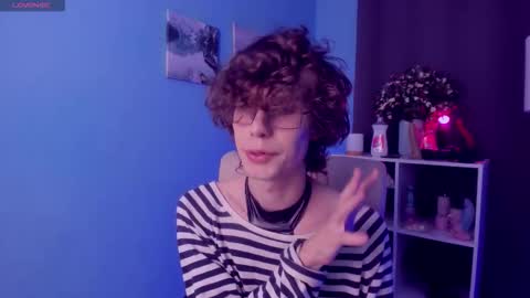 Snapshot of leo_bensyten chatting on 5, 11, 2025 Leo online show from 5, 11, 2025