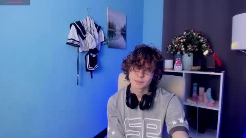 Snapshot of leo_bensyten chatting on 19, 11, 2025 Leo online show from 19, 11, 2025