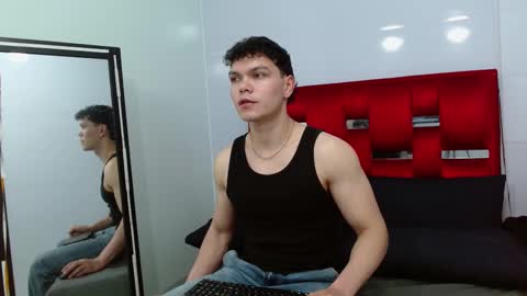 Snapshot of leo_morris chatting on 14, 1, 2025 leo_morris online show from 14, 1, 2025